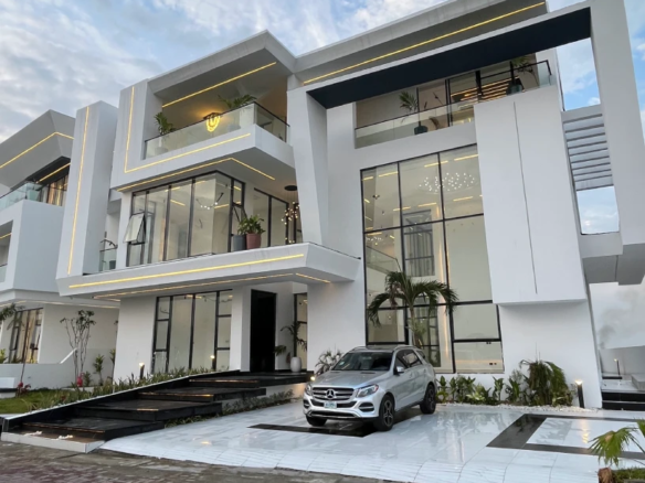 Elegant Modern Duplex with Premium Architectural Design