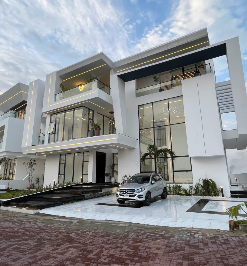 Elegant Modern Duplex with Premium Architectural Design